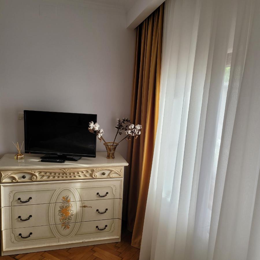 티미쇼아라 Apartament Individual La Casa Parter 아파트 외부 사진
